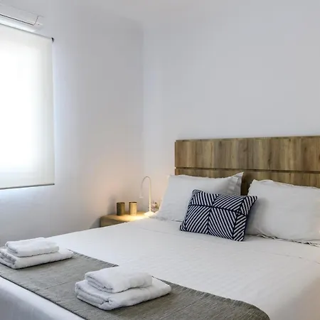 The Mykonist Merchia & Casa vacanze *