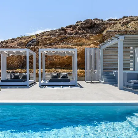 The Mykonist Merchia & בית נופש