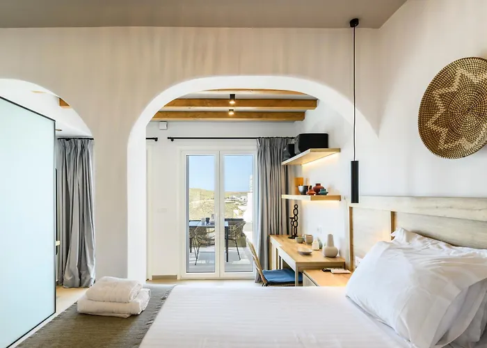 The Mykonist Merchia & *